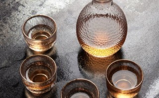 泸州老窖白色瓶酒的历史与文化传承